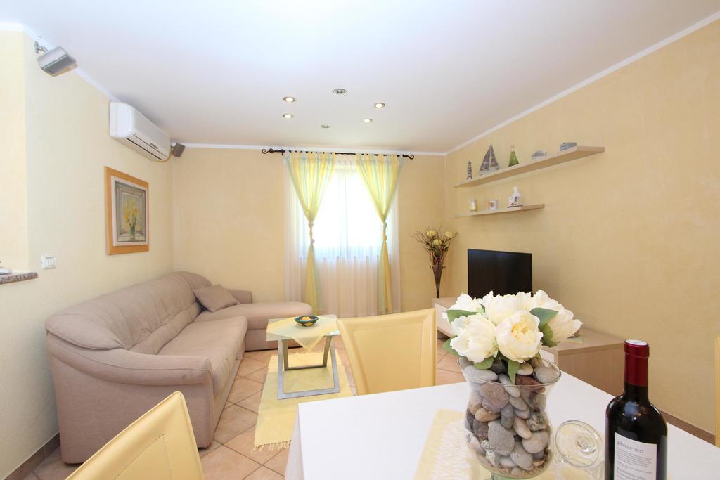 Apartments Pataj Ровинь Экстерьер фото