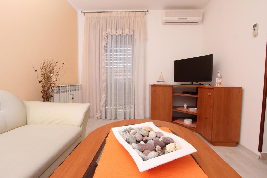 Apartments Pataj Ровинь Экстерьер фото