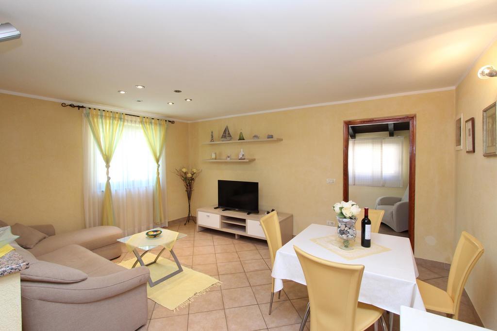 Apartments Pataj Ровинь Экстерьер фото