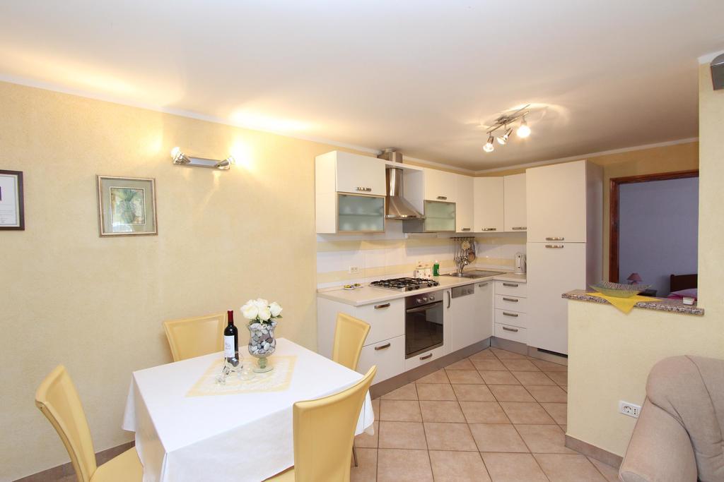 Apartments Pataj Ровинь Экстерьер фото